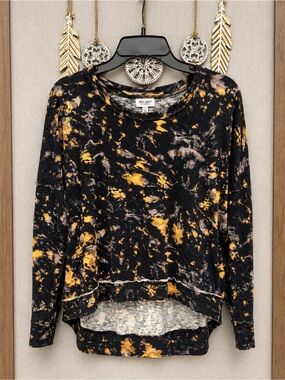 True Craft Black and Yellow Tie-Dye Long Sleeve Top